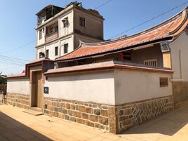 Fachada de la propiedad