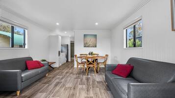 Deluxe 2 Bedroom Villa | Living area