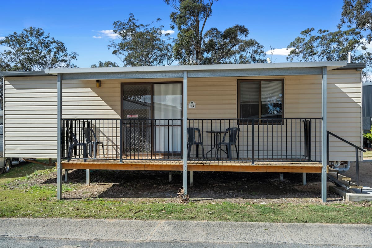 Superior 1 Bedroom Cabin | Terrace/patio