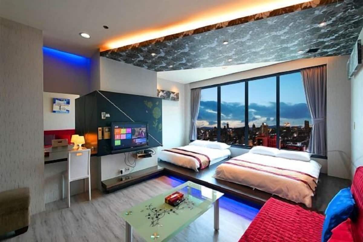 Desk, blackout drapes, rollaway beds, free WiFi