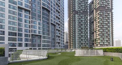 OYO 470 Home 1BR Robertson Bukit Bintang Pool with KL Tower View