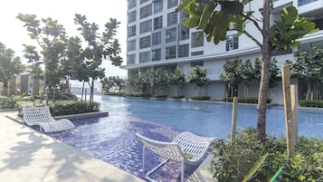 Kolam renang outdoor