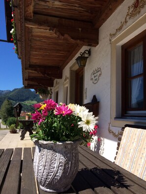 تفاصيل الفندق من الخارج