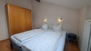 1 bedroom, internet, bed sheets - Vacation apartment no. 11 (Neuötting)