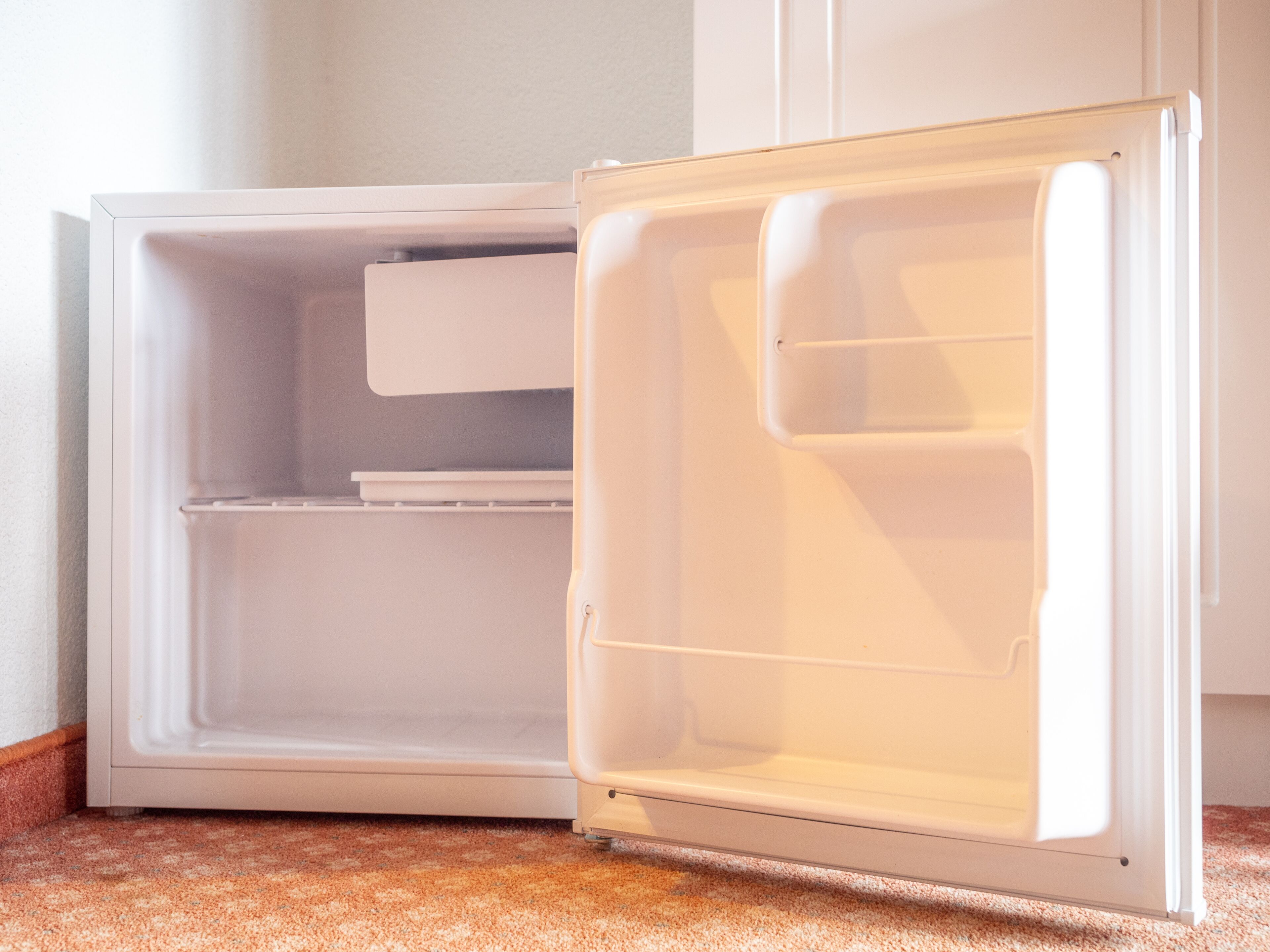 double room, accessible, private bathroom (eiger) | mini fridge