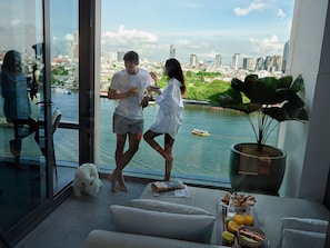 Habitació Premier, 1 llit de matrimoni gran (Riverfront) | Vista des de l'habitació