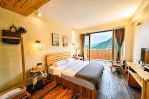 Deluxe Double Room, Lake View