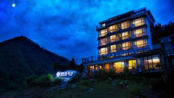 Front of property – evening/night