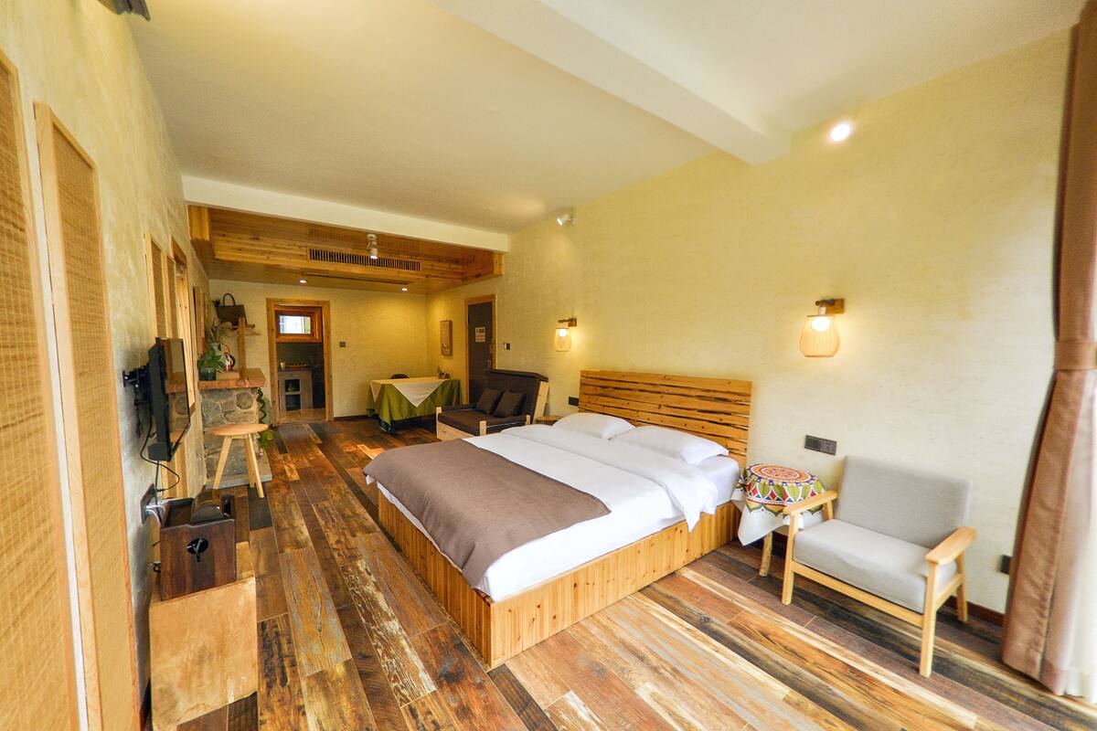Chambre Familiale, vue lac