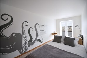 Double Room, 1 Double Bed, Private Bathroom, Sea View (Octopus) | Blackout drapes, iron/ironing board, rollaway beds, free WiFi - Casa da Baía (Horta)