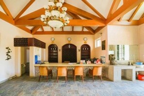 Biệt thự | Bàn, màn/rèm cản sáng, truy cập Internet không dây miễn phí 