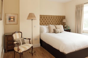 5 bedrooms, iron/ironing board, travel cot, free WiFi