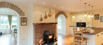 Discover Elegant Country Living less than 5 Minutes from Killarney Town