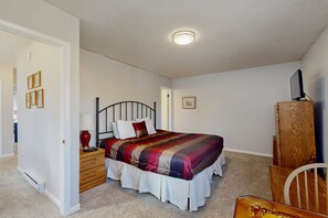 2 bedrooms, Internet, bed sheets
