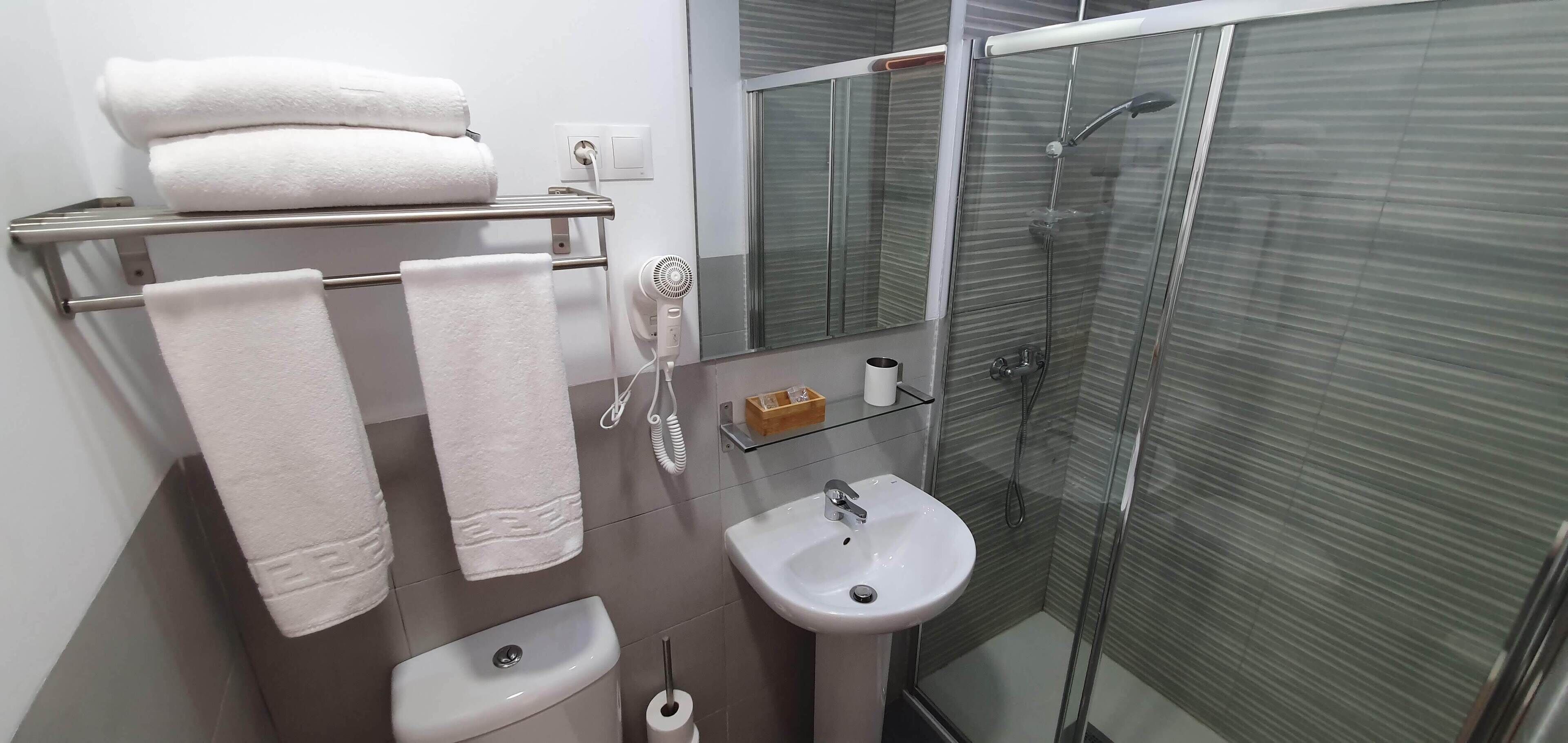 Standard Apartment | Bathroom