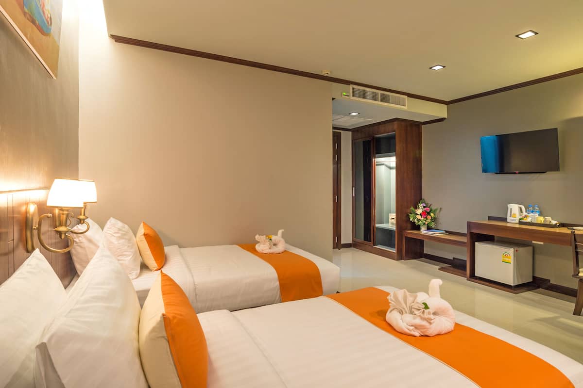 In-room safe, blackout curtains, free WiFi