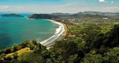 Oceanfront Beachfront condo The Palms Jacó Beach Vacation Rental 102 Costa Rica