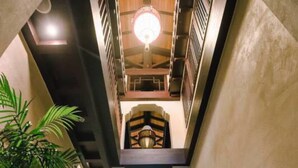 Lorong