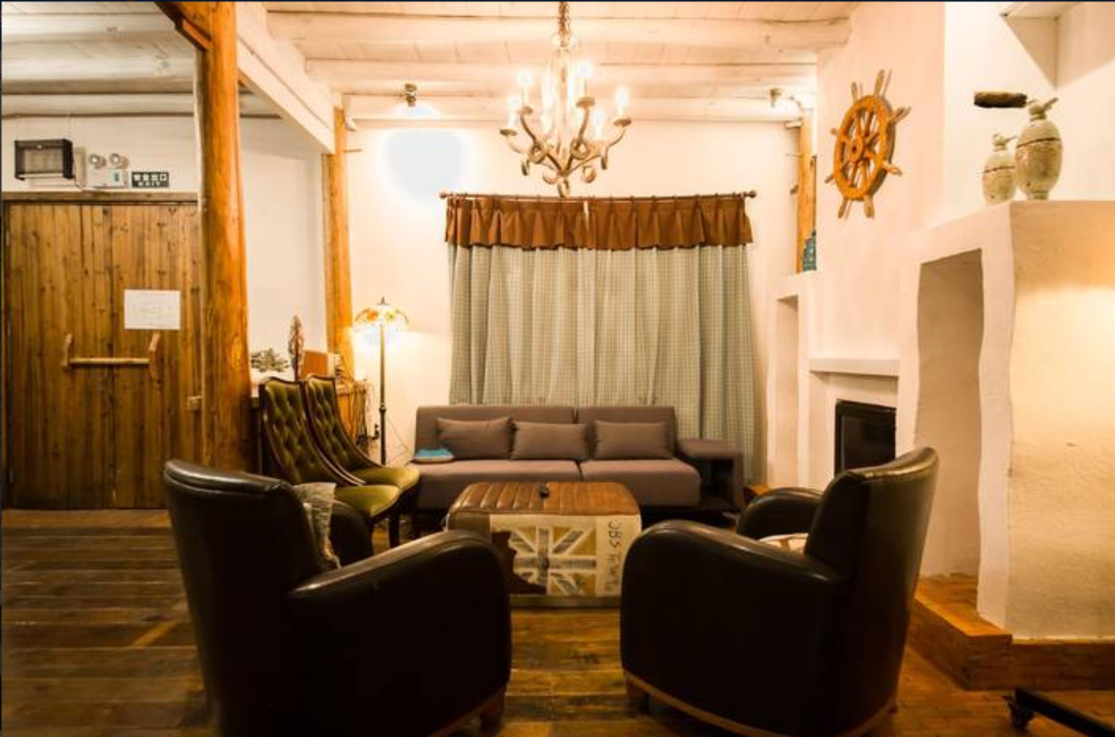 Área de estar no saguão