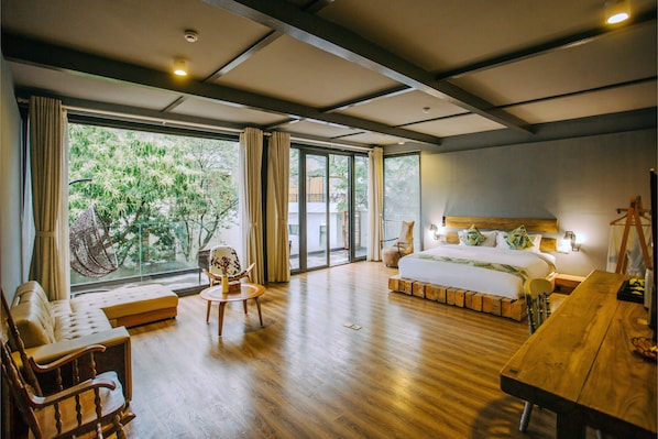 Chambre Confort, 1 grand lit | Bureau, Wi-Fi gratuit