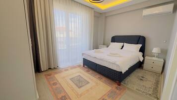Family Villa | 4 bedrooms, premium bedding, pillowtop beds, soundproofing