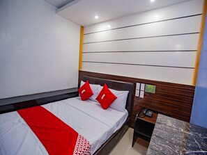 Phòng đôi Deluxe | Bàn ủi/dụng cụ ủi quần áo, truy cập Internet không dây miễn phí 