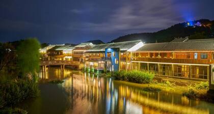 Floral Hotel Deqing Qinzizaiju