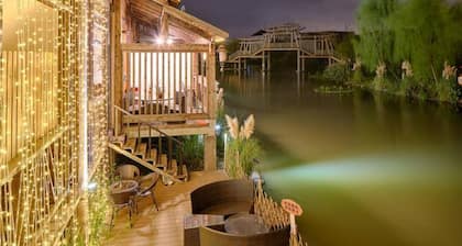 Floral Hotel Deqing Qinzizaiju