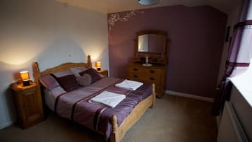 2 bedrooms, individually decorated, individually furnished, desk