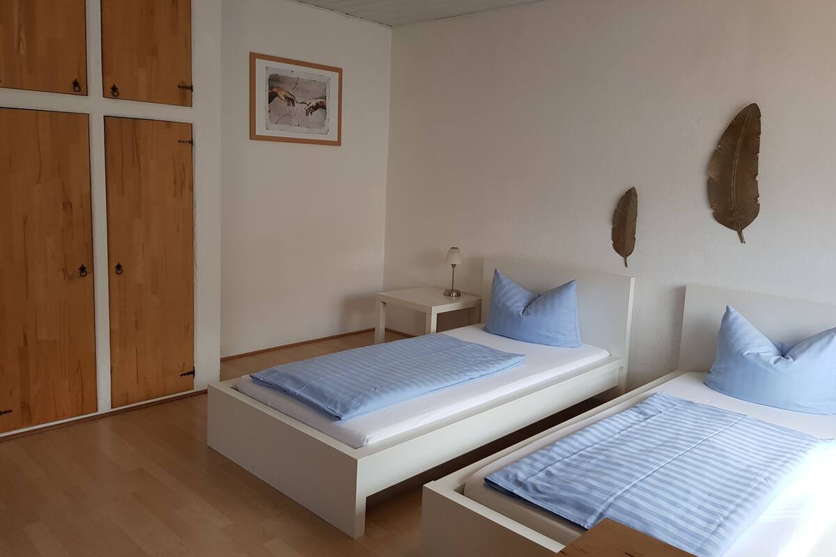 Appartement (Nr. 3) | Luxe beddengoed, een strijkplank/strijkijzer, gratis wifi, beddengoed