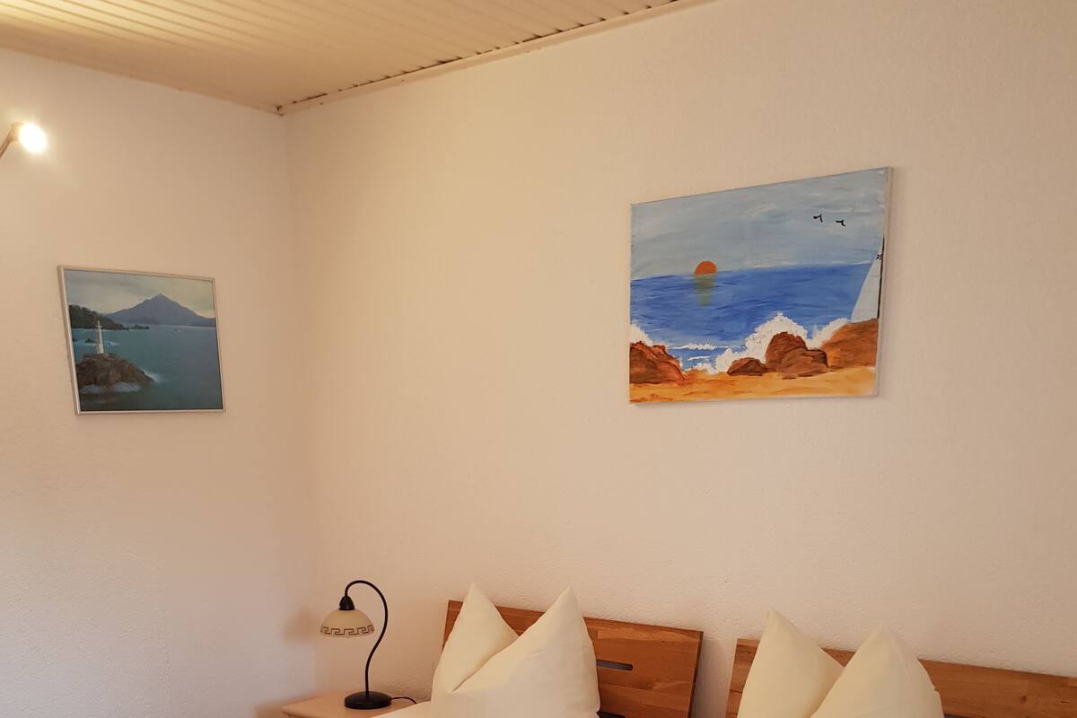 Appartement (Nr. 5) | Luxe beddengoed, een strijkplank/strijkijzer, gratis wifi, beddengoed