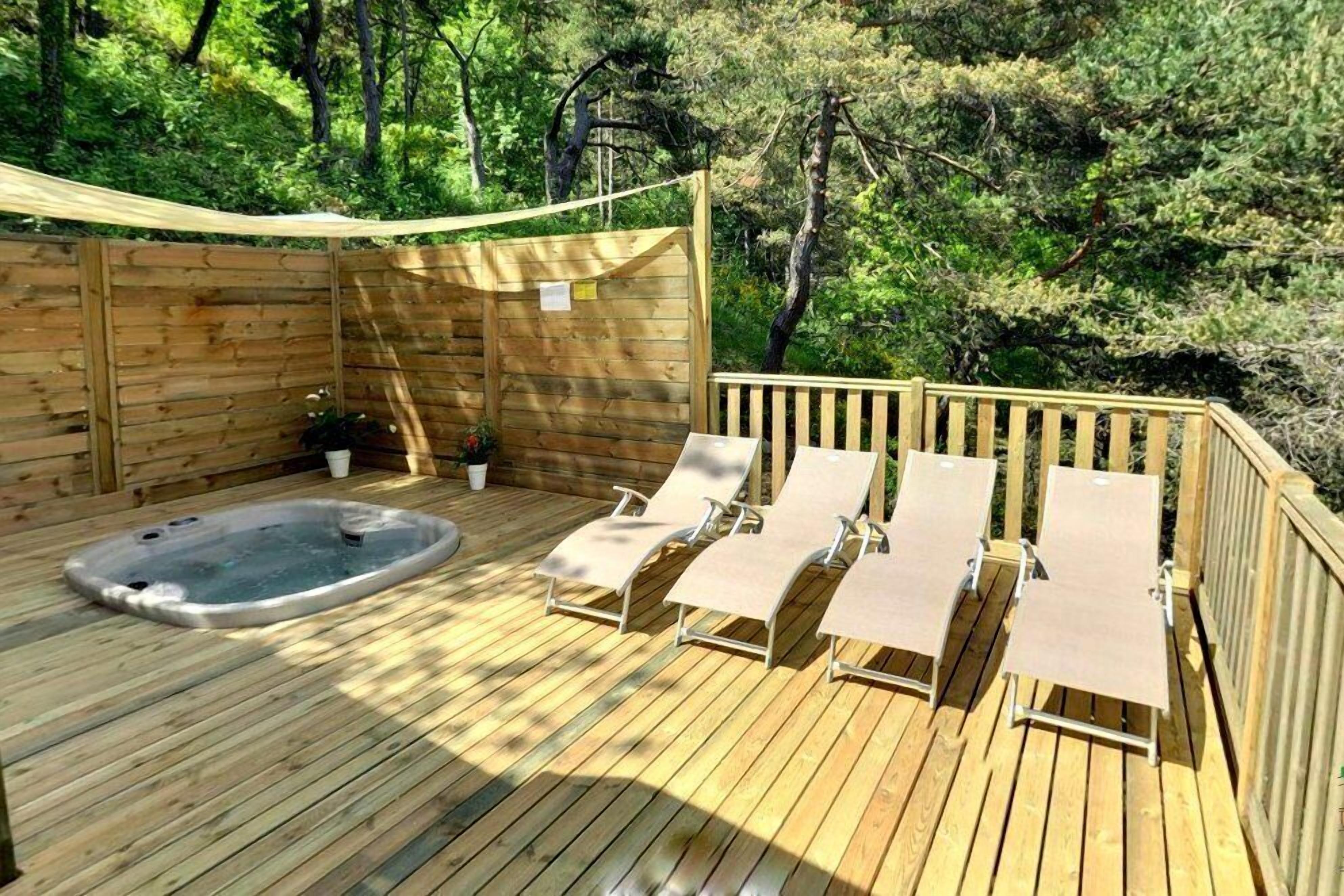 Koawa Loggia Prestige | Private spa tub