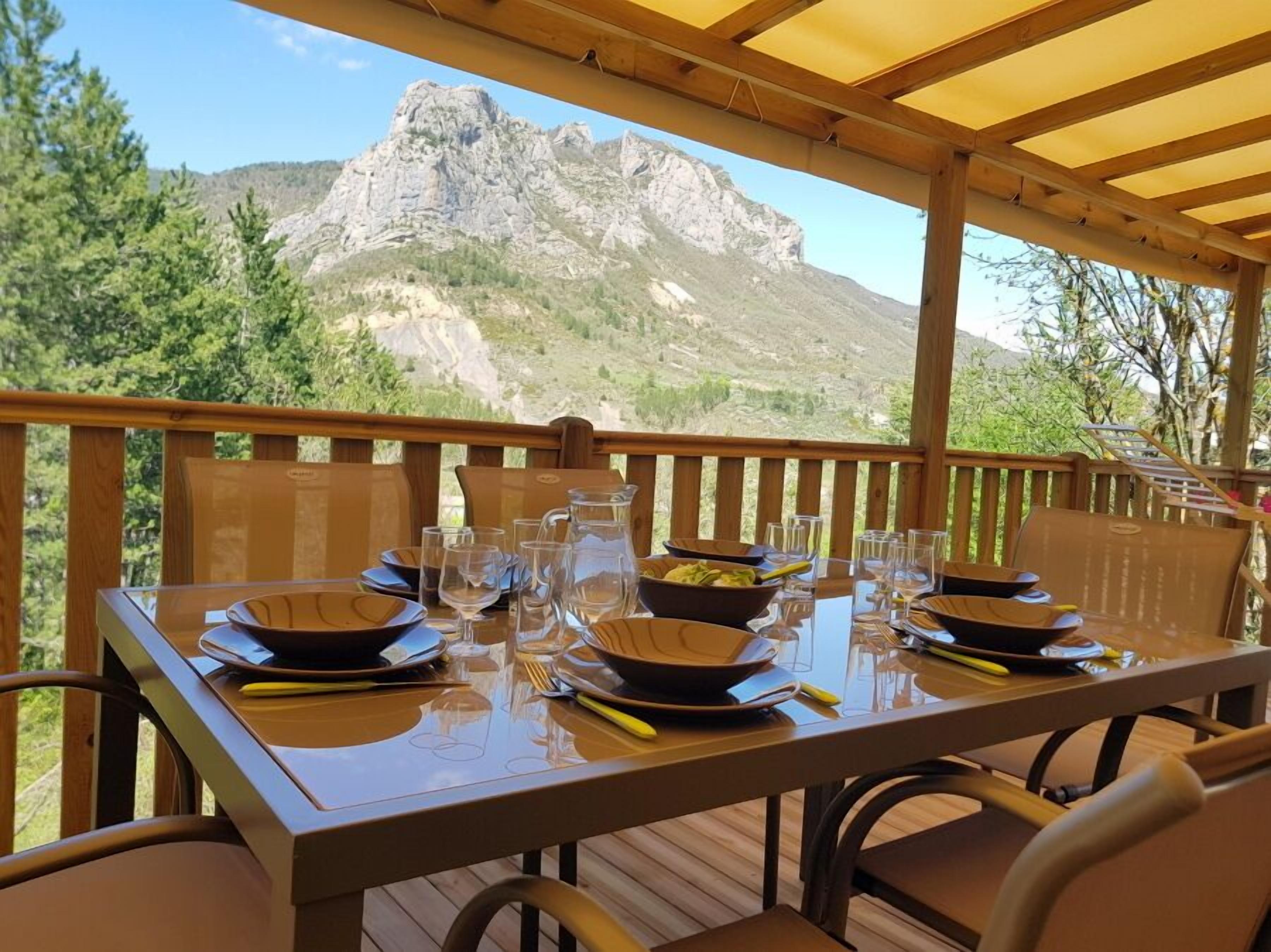 Luxury Mobile Home | Terrace/patio