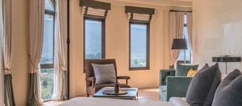 Toscana Piazza by Toscana Valley