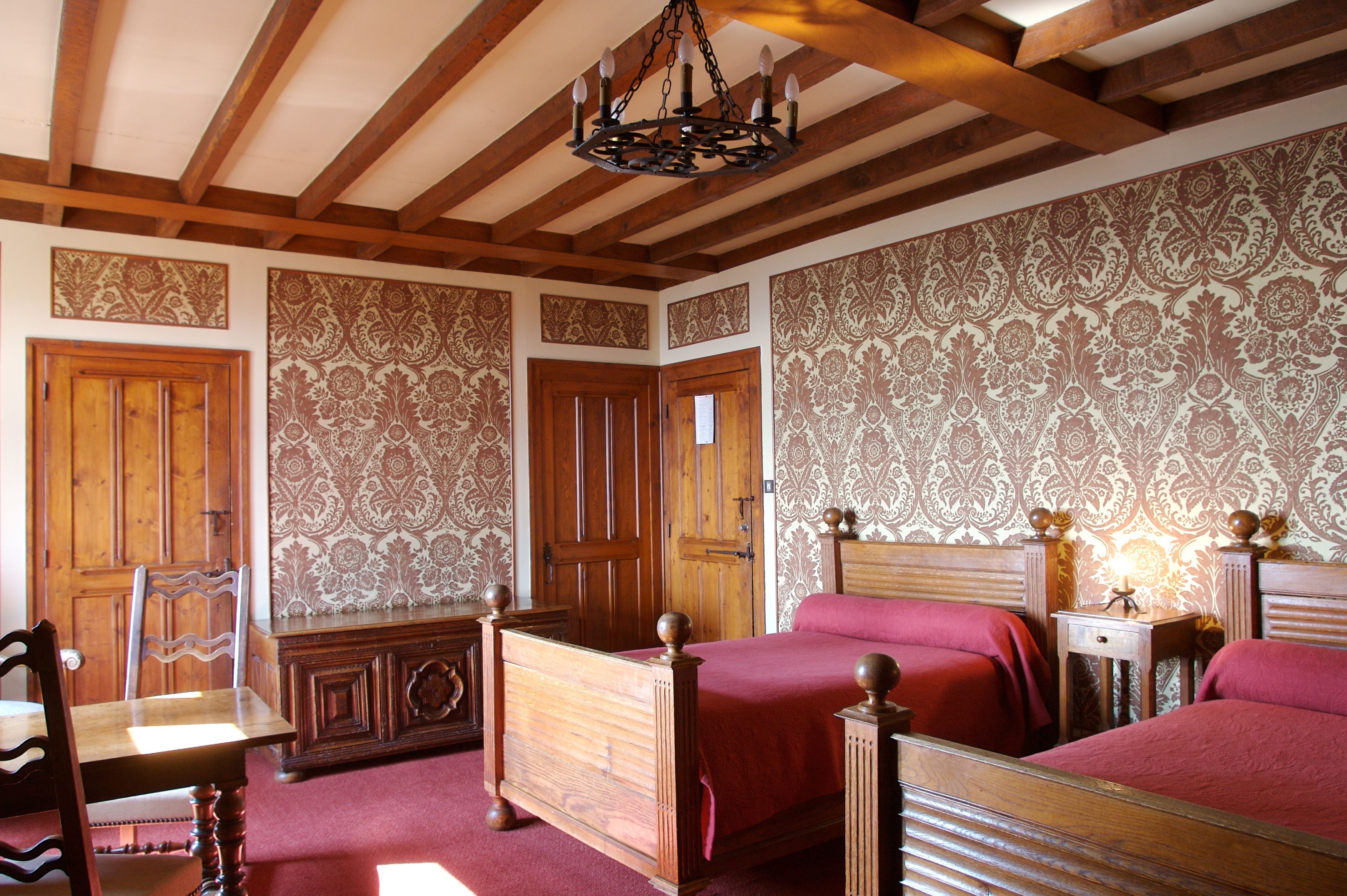 superior double room (manoir/st georges) | individually decorated, individually furnished, desk, free wifi