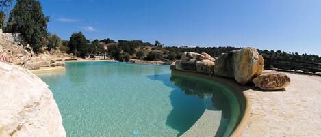 2 outdoor pools, pool umbrellas, sun loungers