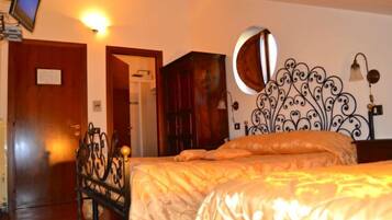 Coffres-forts dans les chambres, Wi-Fi gratuit, draps fournis