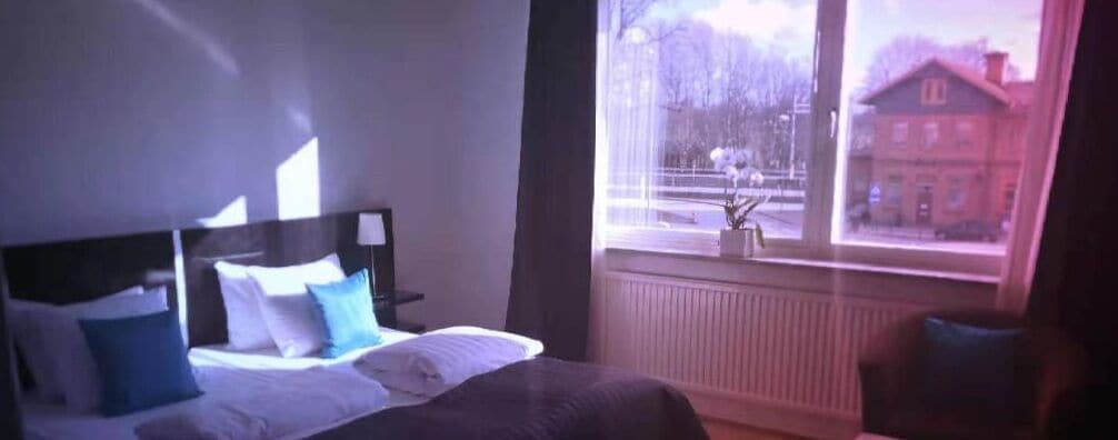 Camera doppia | Una scrivania, tende oscuranti, Wi-Fi gratuito, lenzuola