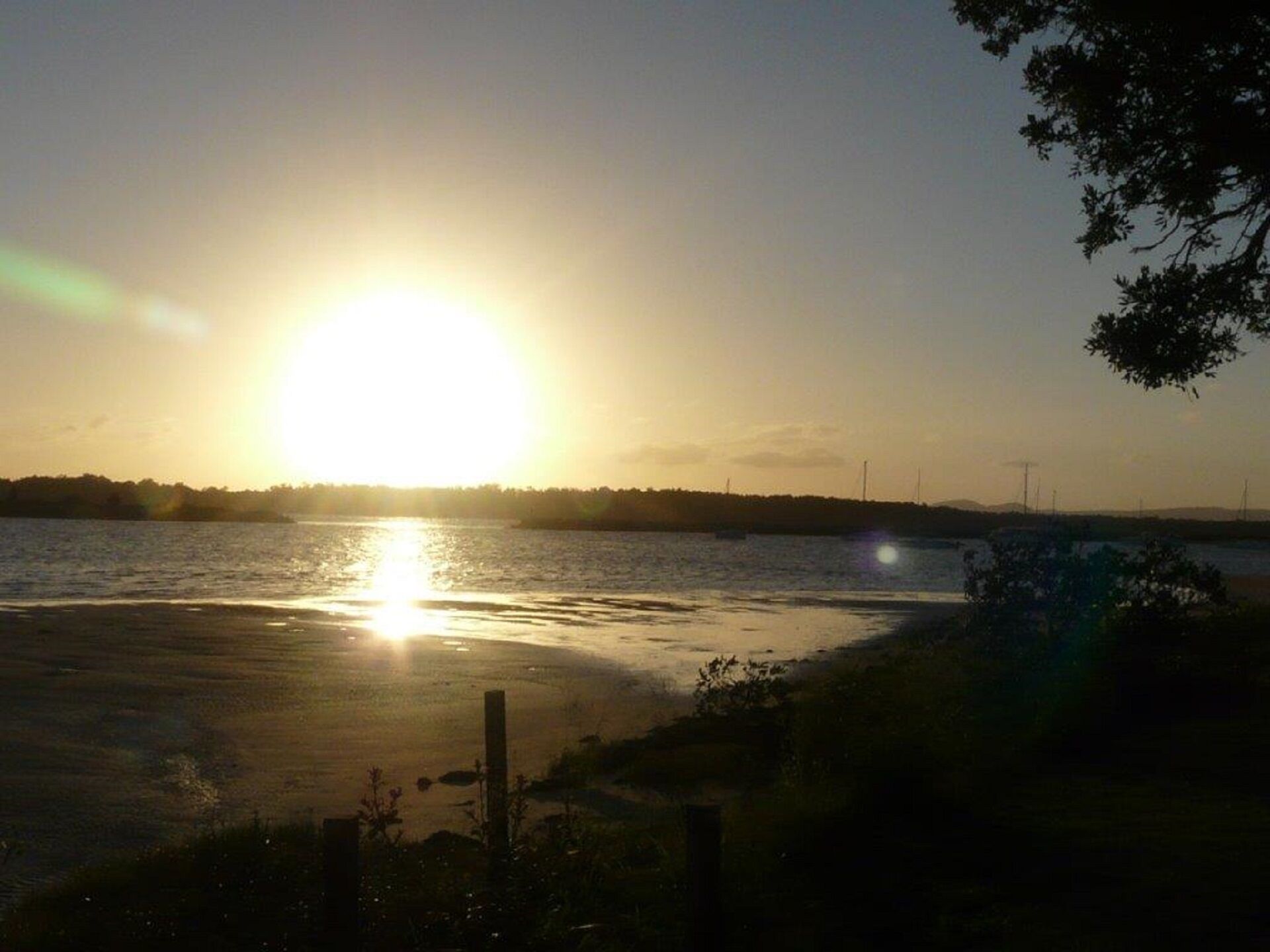 Una playa cerca