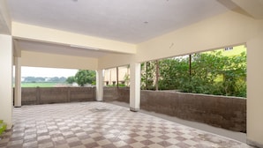 Free self parking - OYO 19760 Passion Paradise (Coimbatore)