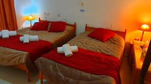 2 bedrooms, in-room safe, iron/ironing board, free WiFi