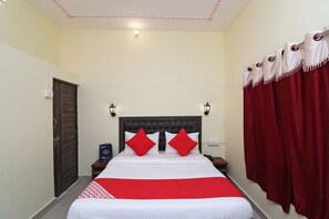 Double or Twin Room | Free WiFi