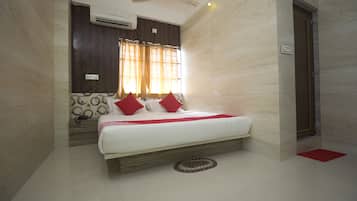 Standard Double Room | Bed sheets