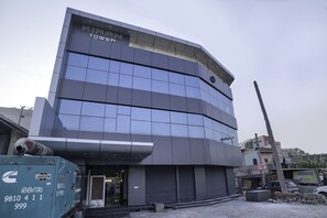 Exterior - OYO 13637 Crown Residency (Faridabad)