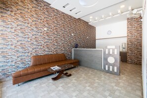 Reception - OYO 18372 Splenor Inn (Bengaluru)