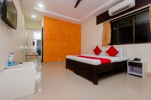 Bed sheets - OYO 12693 Manori Resort (Gorai)