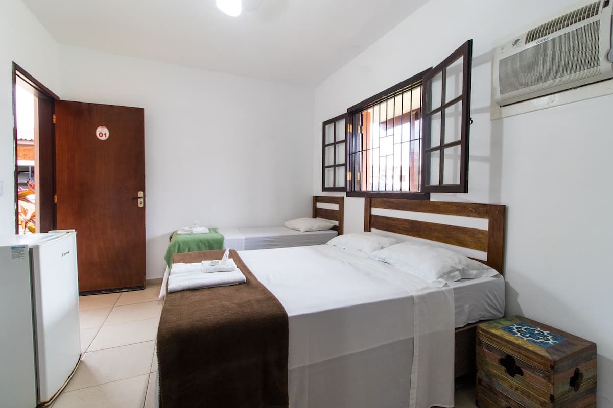 Standard Room | Minibar, free WiFi, bed sheets