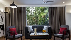 Living area - OYO Townhouse 056 T Nagar Chennai (Chennai)