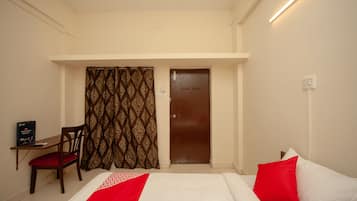 Double or Twin Room | Free WiFi