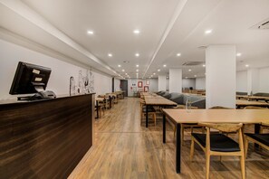 Dining - OYO Townhouse 071 Brookfield (Bengaluru)